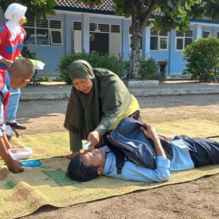 Simulasi Tanggap Bencana Simulasi Tanggap Bencana